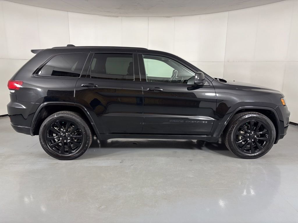 Used 2020 Jeep Grand Cherokee Altitude image 9