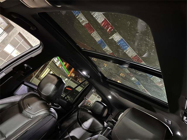 Used 2024 Cadillac XT6 Sport w/ Technology Package image 13