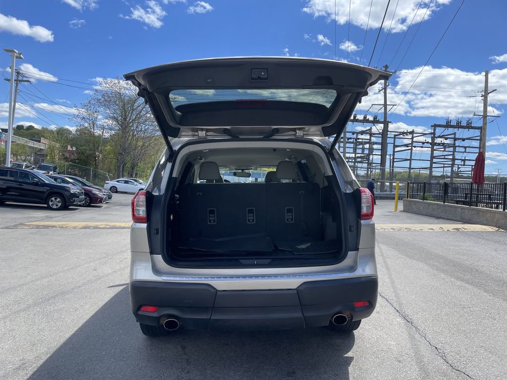 Used 2019 Subaru Ascent Limited w/ Popular Package #2 AWD/4WD image 13