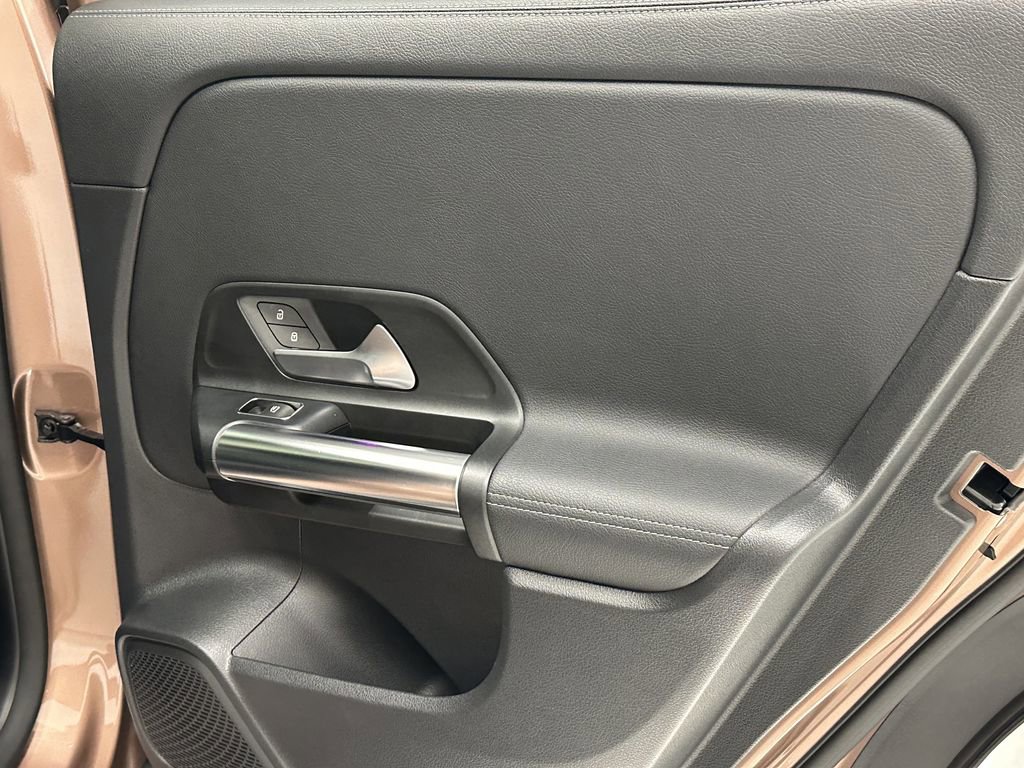 Certified 2022 Mercedes-Benz GLA 35 AMG 4MATIC image 19