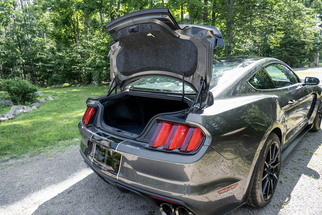Used 2015 Ford Mustang Shelby GT350 RWD image 78