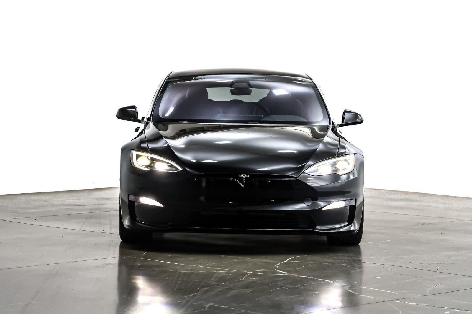 Used 2022 Tesla Model S AWD image 3