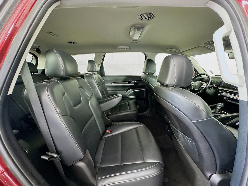 Used 2023 Kia Telluride S image 27