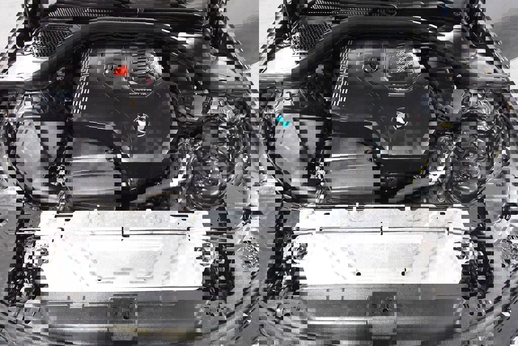 Used 2020 BMW 330i xDrive Sedan w/ Premium Package image 35