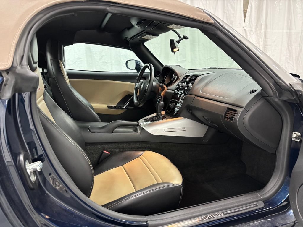 Used 2007 Saturn Sky Red Line RWD image 39