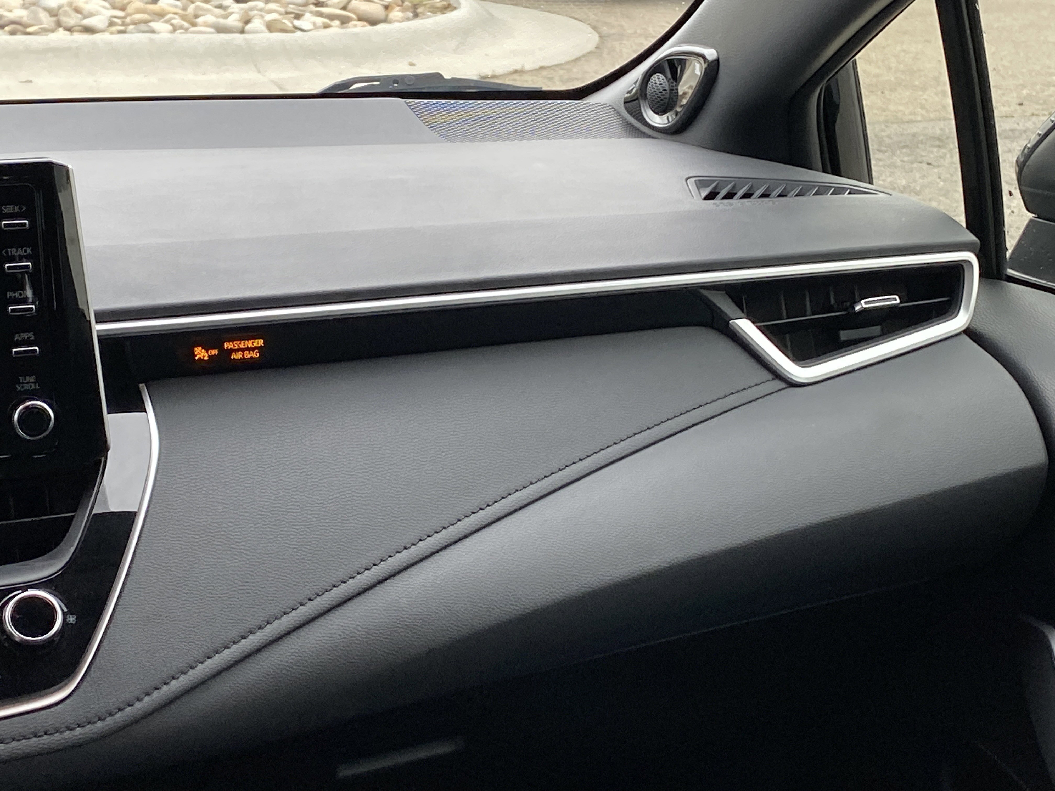 Used 2022 Toyota Corolla SE w/ SE Premium Package image 22