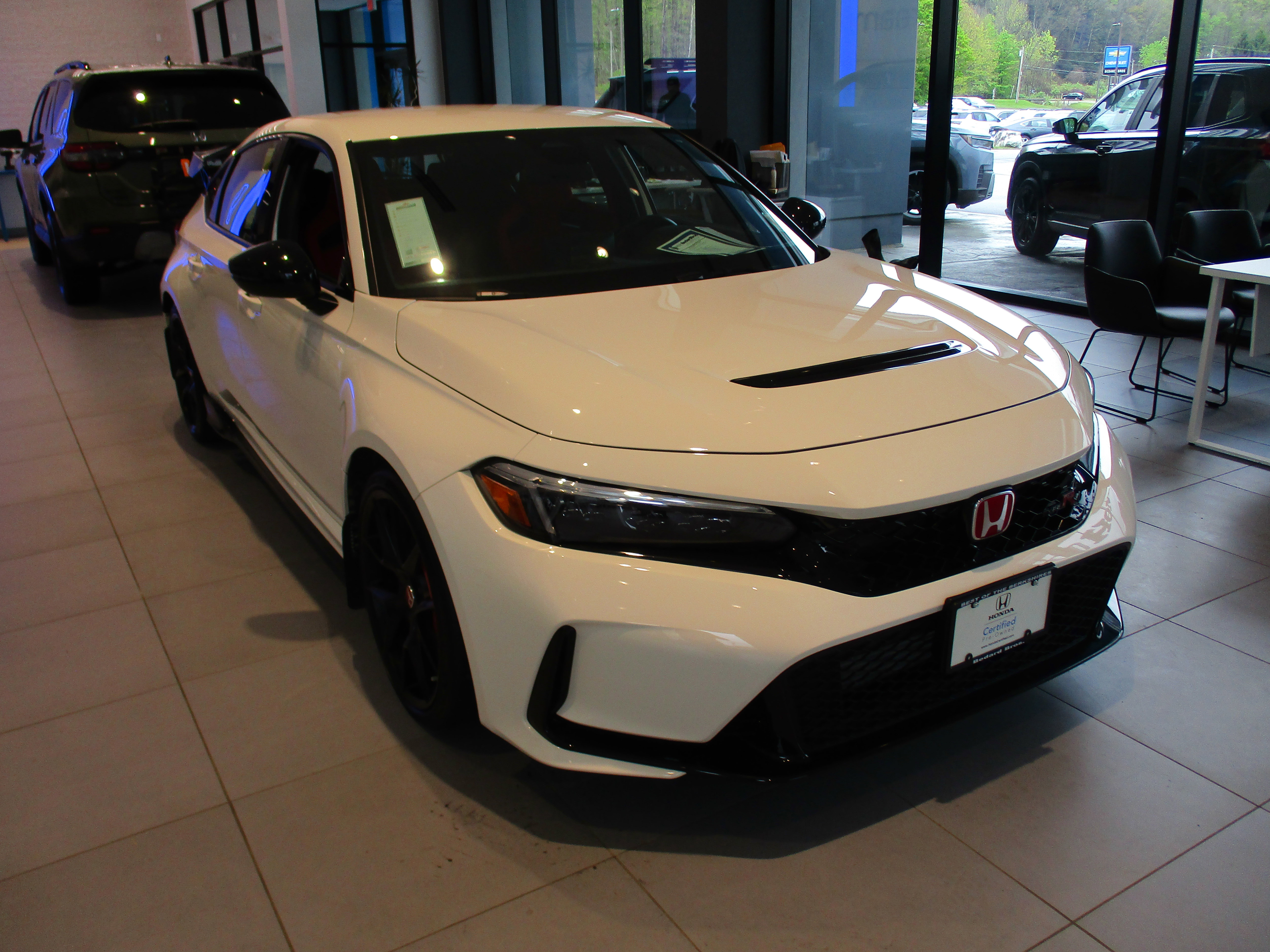 Certified 2024 Honda Civic Type R image 3