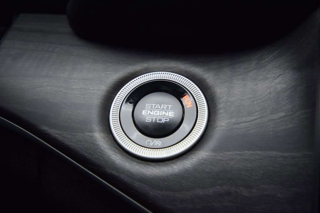 Used 2025 Jeep Grand Cherokee Limited image 36