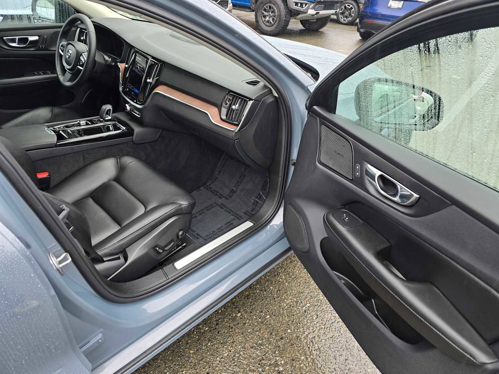 Certified 2023 Volvo S60 T8 Plus w/ Climate Package image 12