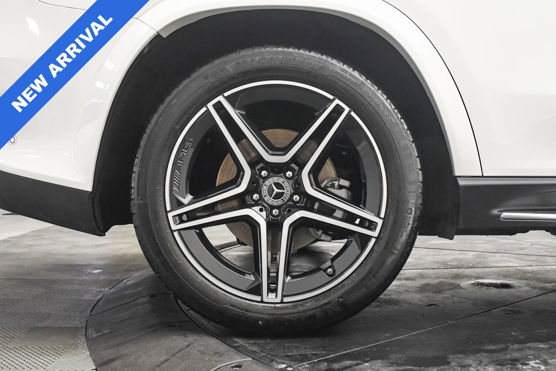 Used 2025 Mercedes-Benz GLS 450 4MATIC image 34