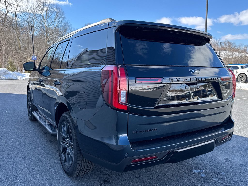 New 2026 Ford Expedition Platinum w/ Stealth Appearance Package AWD/4WD image 18