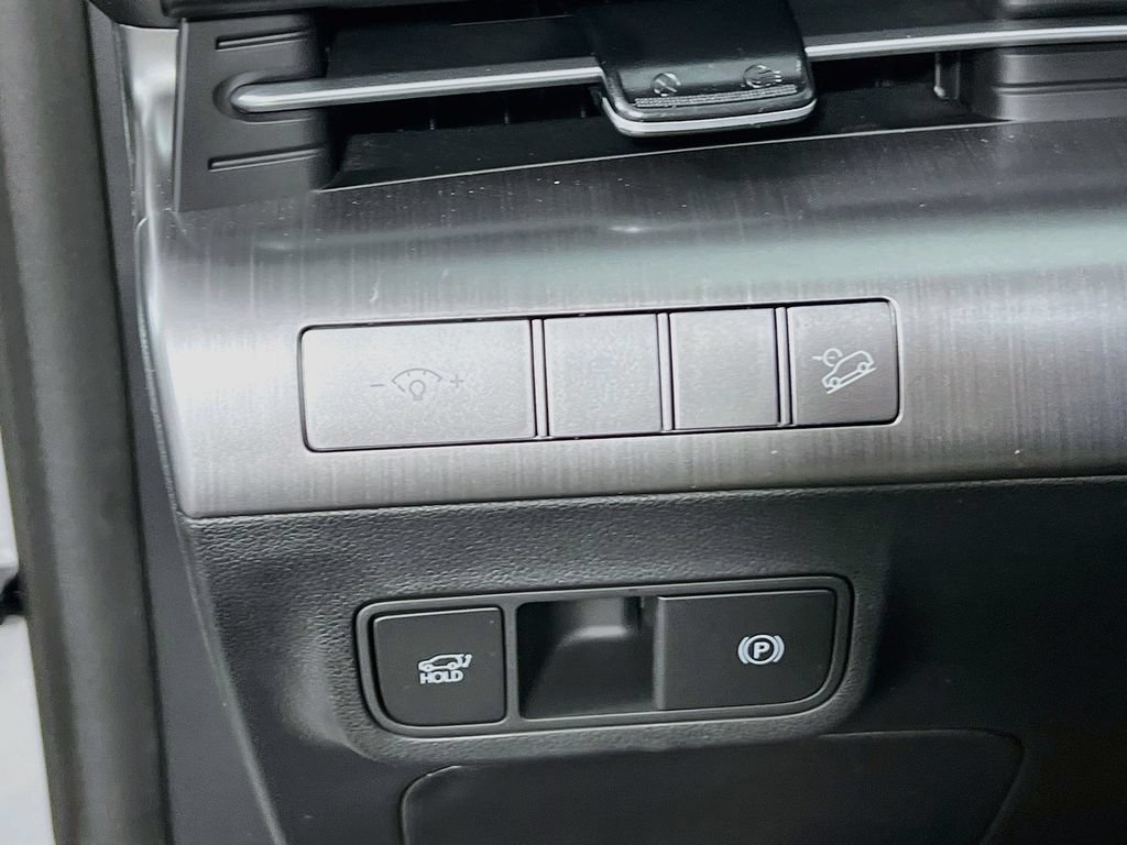 New 2026 Hyundai Kona Limited AWD/4WD image 9