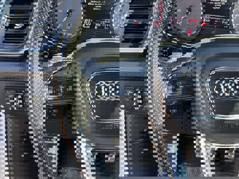 Used 2022 Audi SQ5 Premium image 17