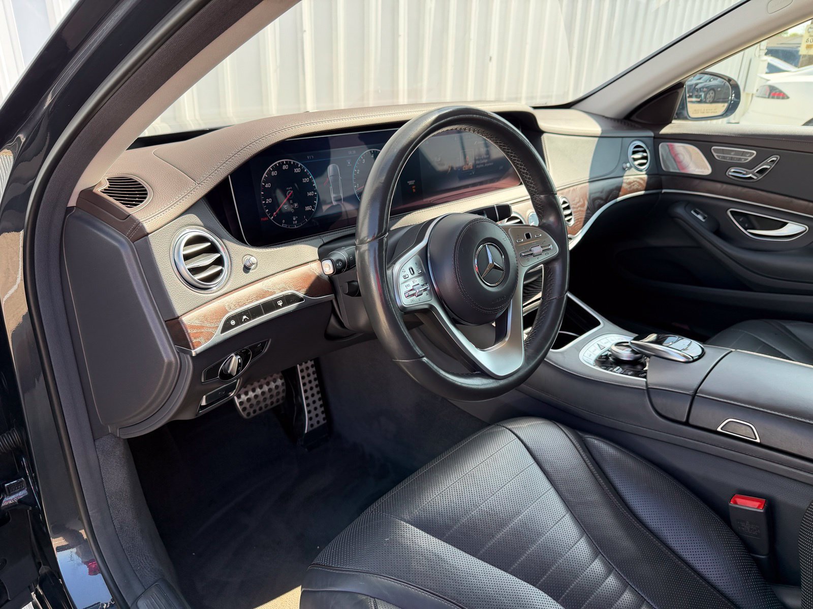 Used 2019 Mercedes-Benz S 560 Sedan image 17