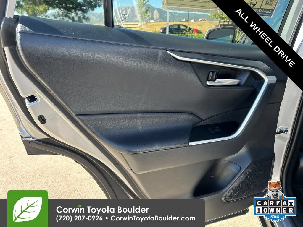 Used 2020 Toyota RAV4 XLE w/ XLE Grade Weather Package AWD/4WD image 20