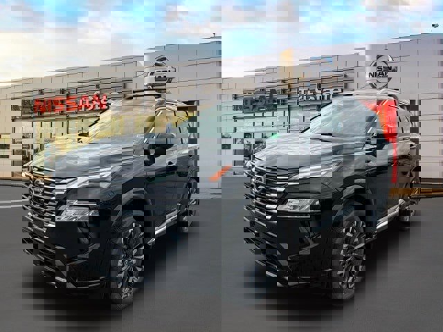 New 2026 Nissan Rogue Platinum w/ Platinum Premium Package image 2