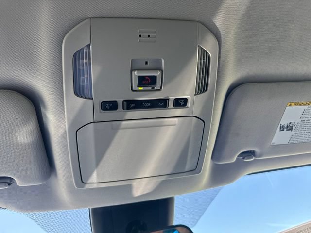 Used 2021 Toyota Highlander LE FWD image 24