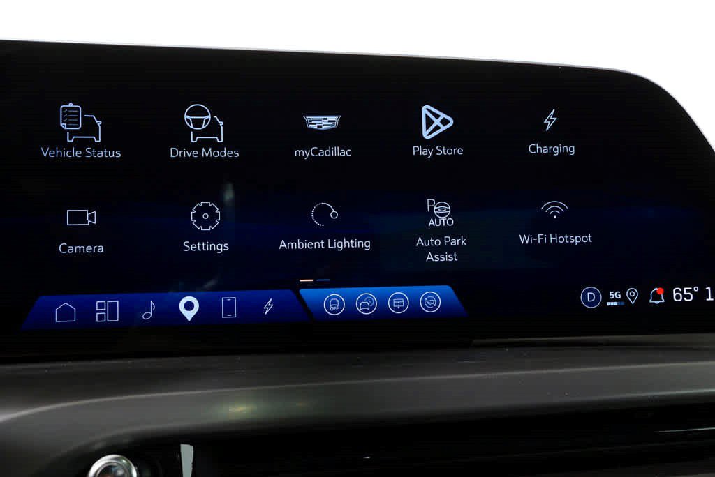 Certified 2026 Cadillac Vistiq Luxury AWD/4WD image 13
