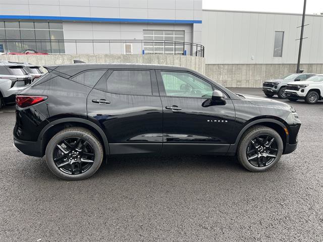 New 2025 Chevrolet Blazer LT w/ LPO, Floor Liner Package image 7