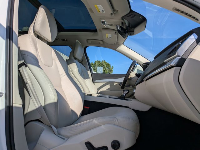 Used 2018 Volvo XC90 T5 Momentum w/ Convenience Package image 25