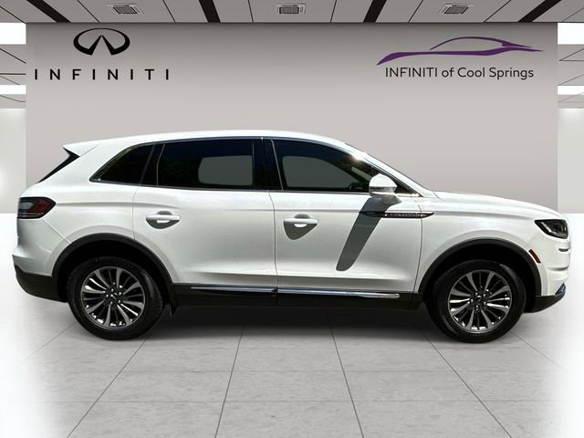 Used 2022 Lincoln Nautilus FWD w/ Premium Package image 8