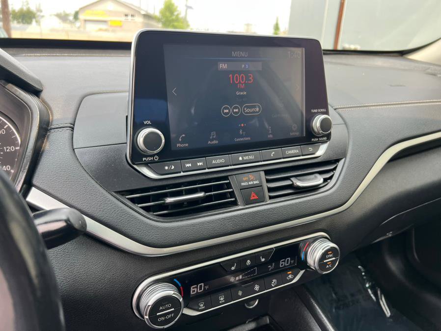 Used 2019 Nissan Altima 2.5 SV FWD image 11