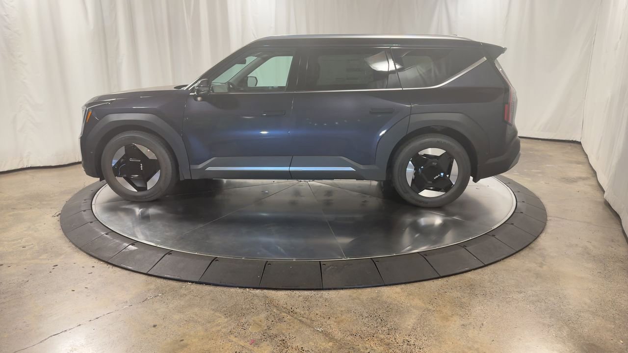 New 2026 Kia EV9 Wind image 7