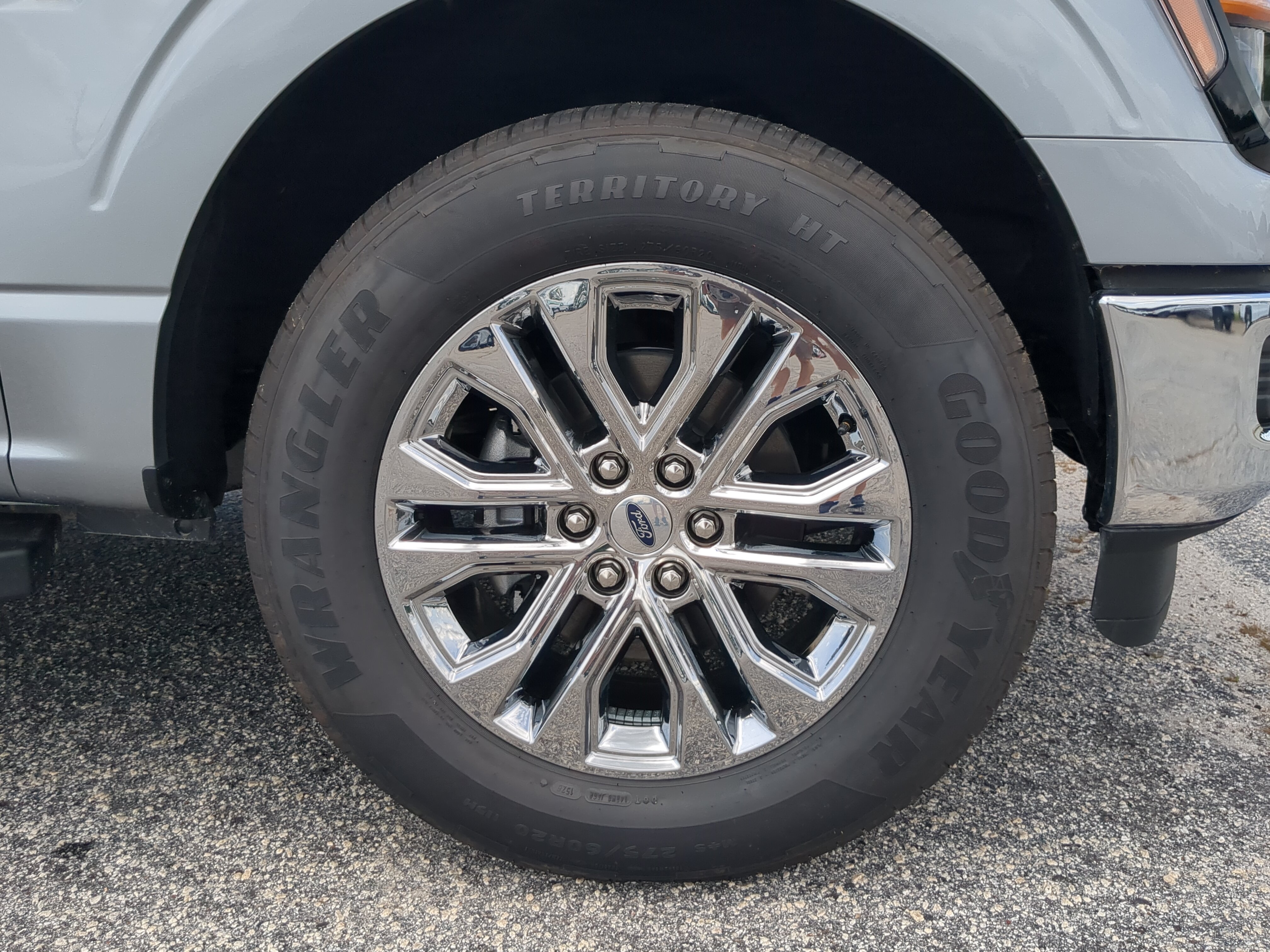 New 2026 Ford F150 XLT w/ Equipment Group 302A MID RWD image 9