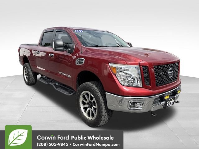 Used 2019 Nissan Titan SV AWD/4WD image 3