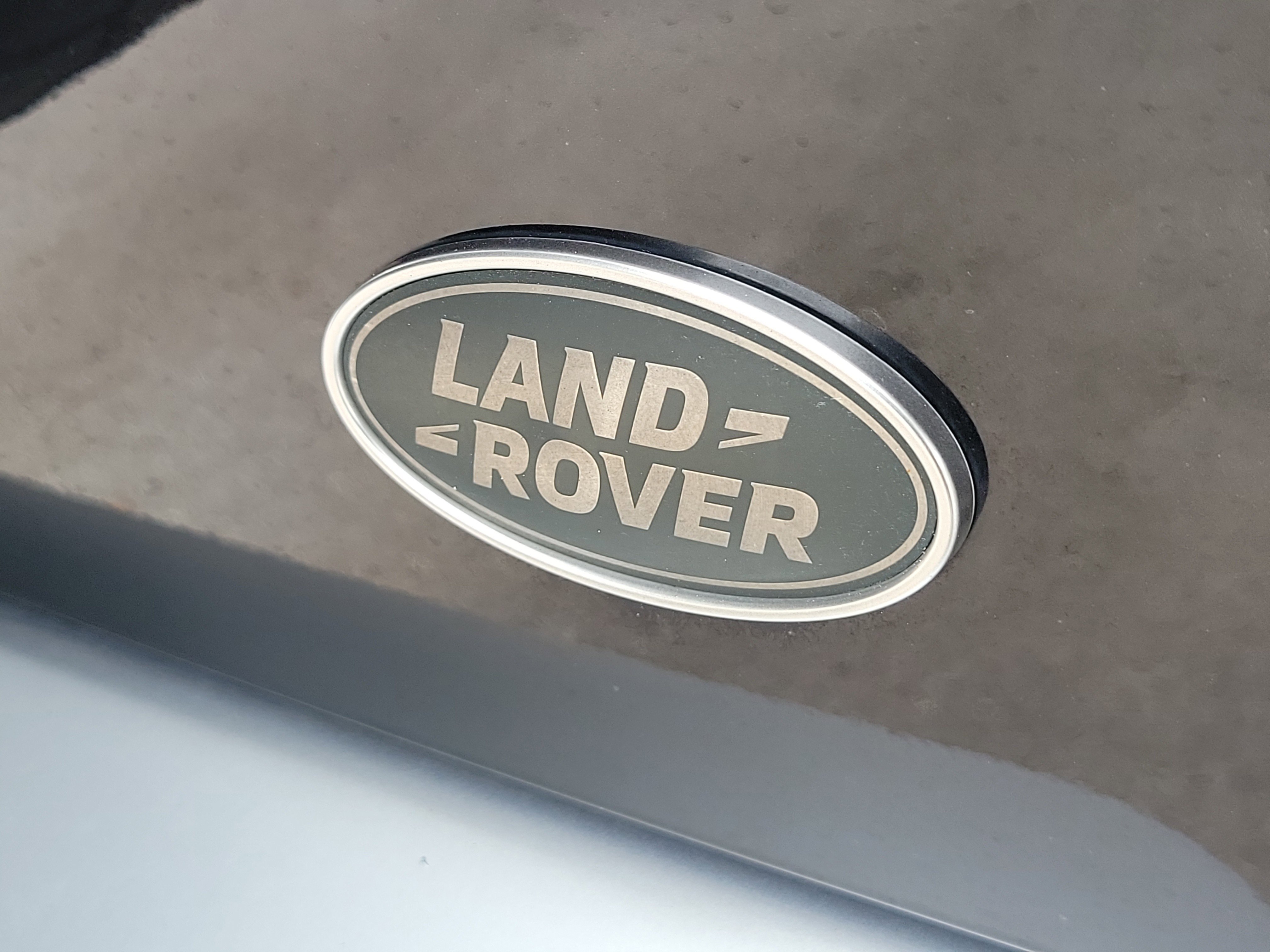 Used 2022 Land Rover Defender 110 XS Edition AWD/4WD image 5