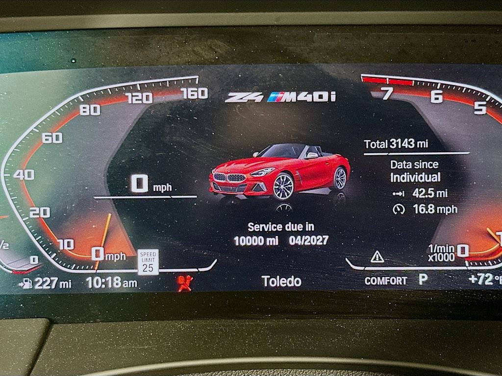 Used 2025 BMW Z4 M40i w/ Premium Package RWD image 17