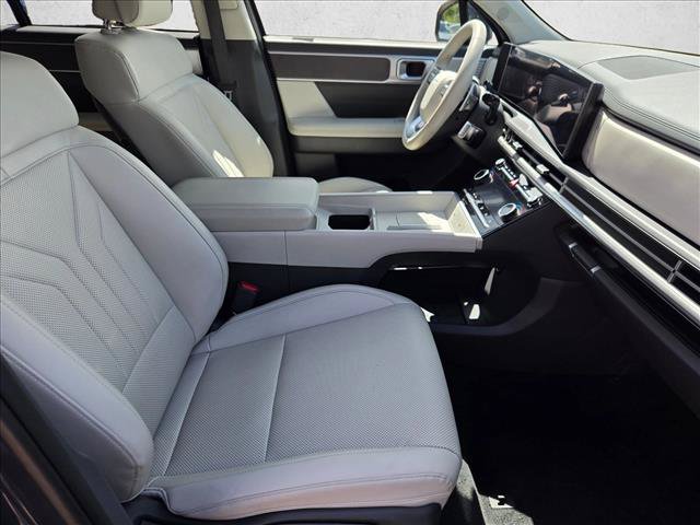 Used 2026 Hyundai Santa Fe SEL FWD image 19