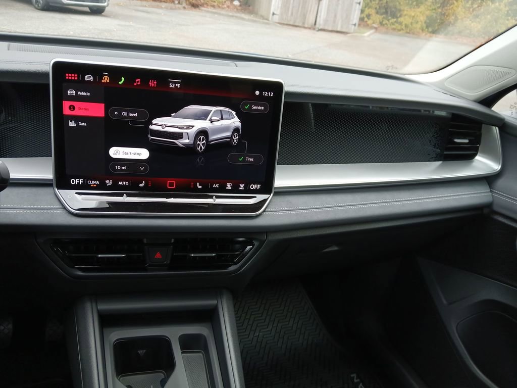 Used 2026 Volkswagen Tiguan SE image 17