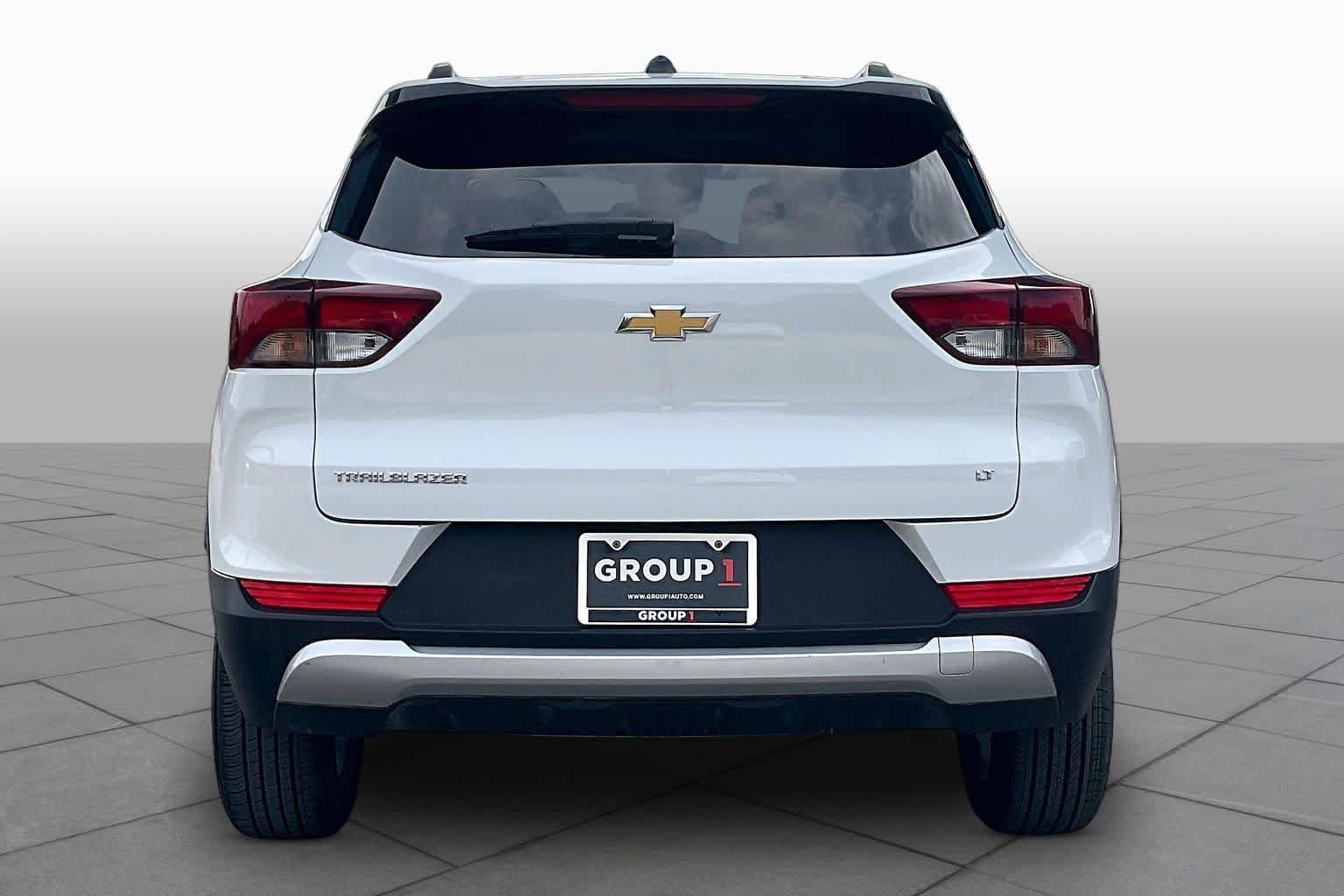 Used 2025 Chevrolet TrailBlazer LT FWD image 5