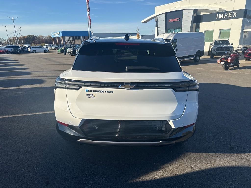 New 2026 Chevrolet Equinox EV LT image 4