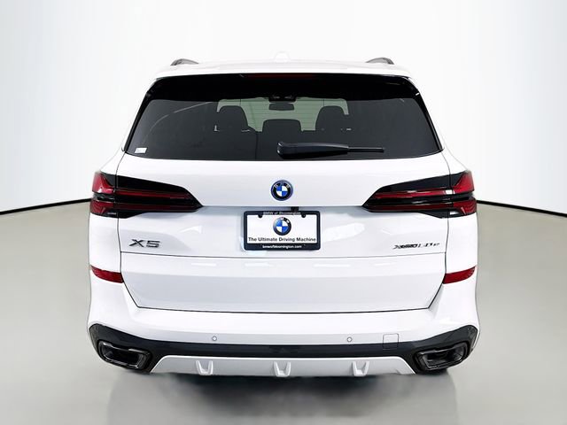 Used 2026 BMW X5 xDrive50e w/ M Sport Package image 6