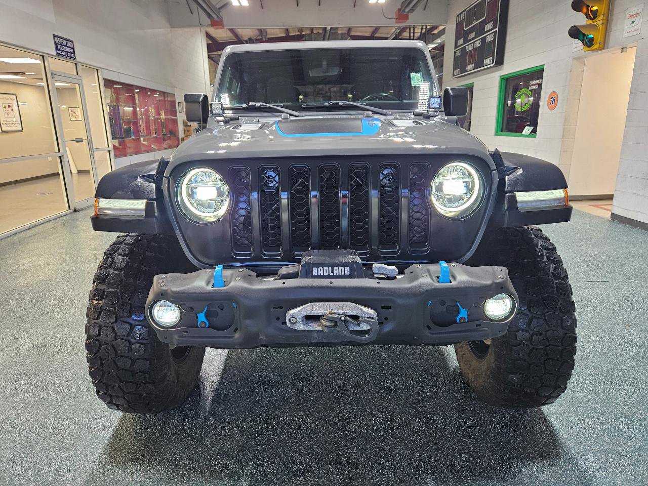 Used 2022 Jeep Wrangler Unlimited Rubicon 4xe image 5