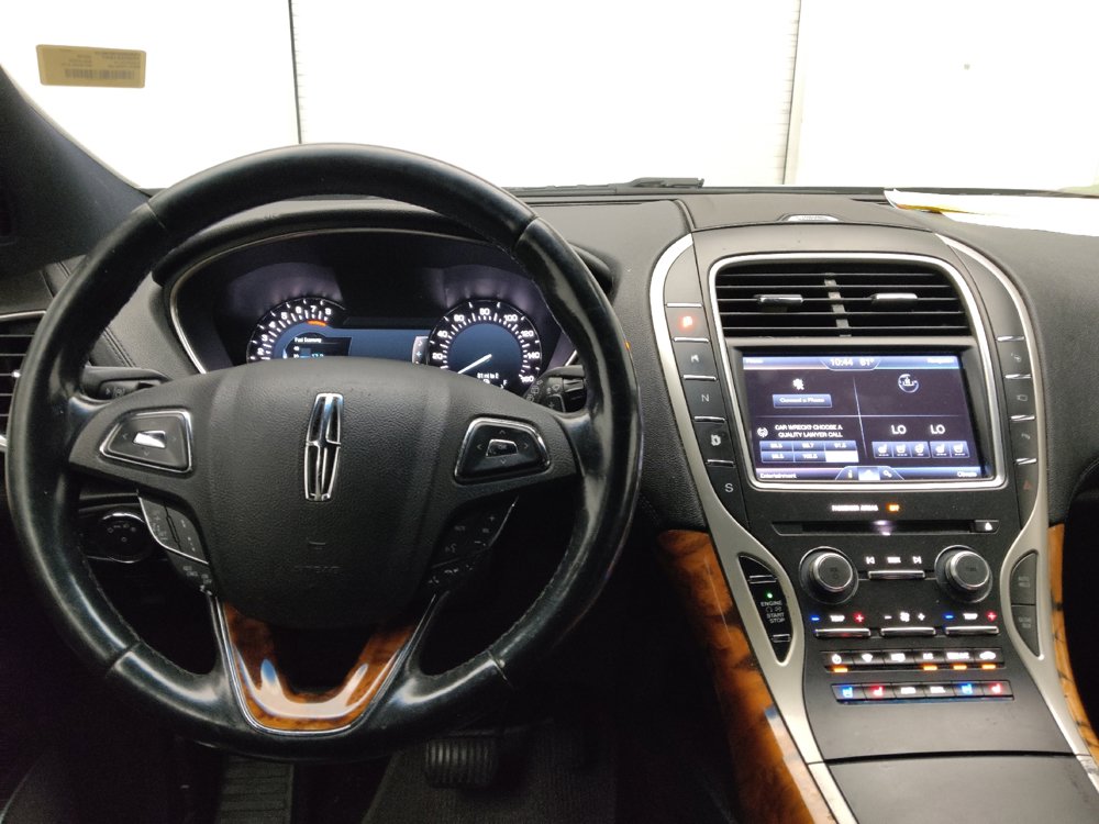 Used 2016 Lincoln MKX Reserve w/ Luxury Package FWD image 22