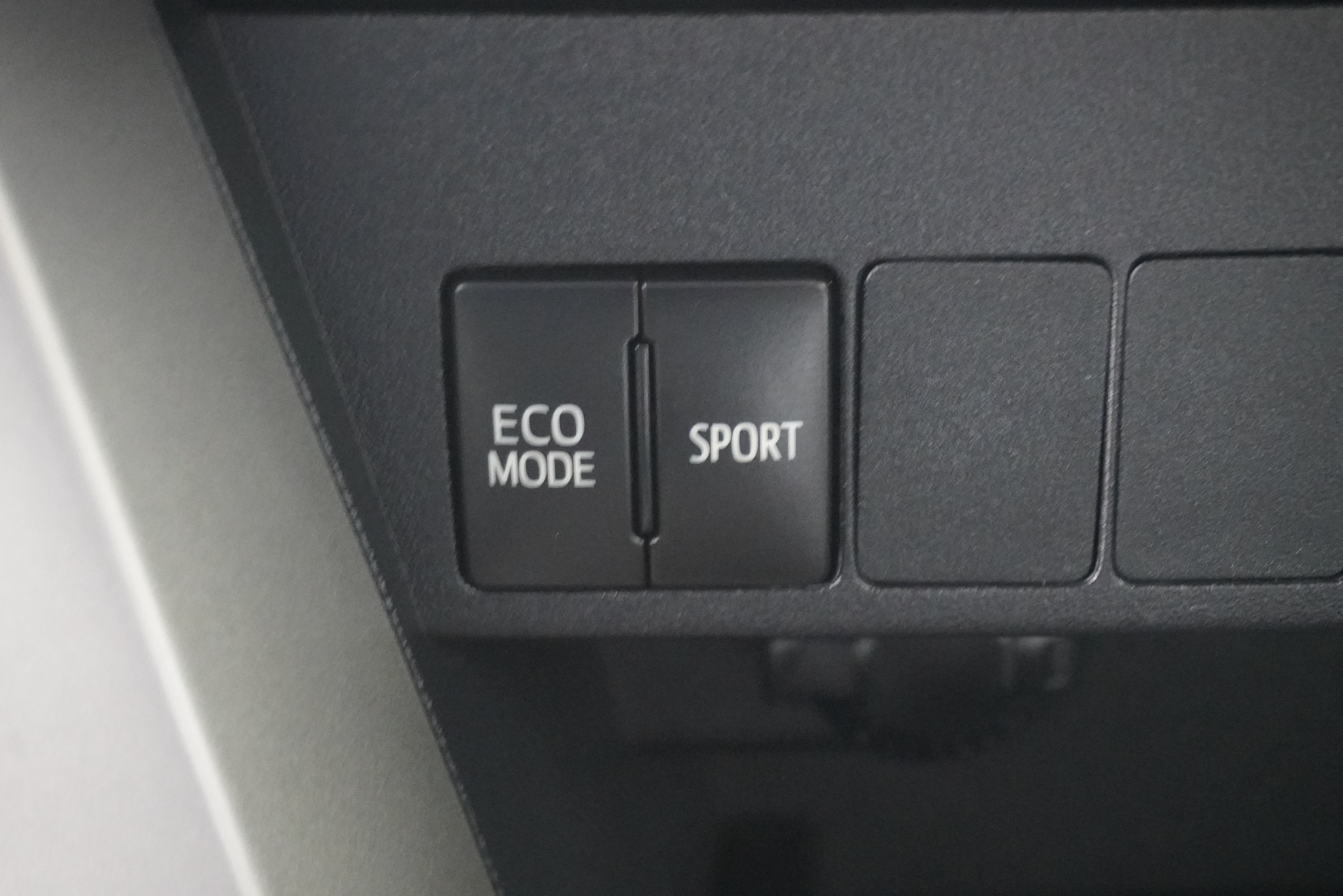 Used 2017 Toyota RAV4 XLE w/ Plus Special Value Package FWD image 21
