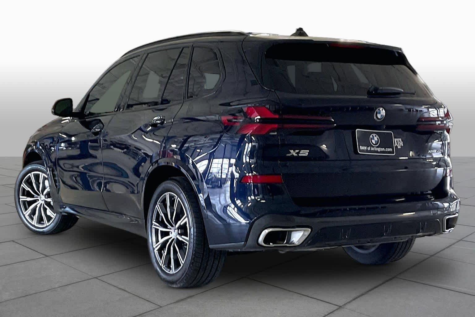 Certified 2026 BMW X5 xDrive40i w/ M Sport Package AWD/4WD image 11