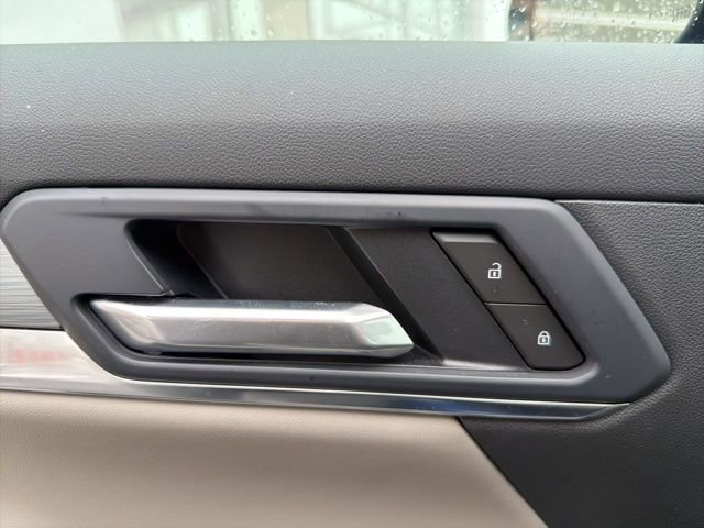 Used 2025 GMC Terrain Elevation w/ Elevation Premium Package image 19