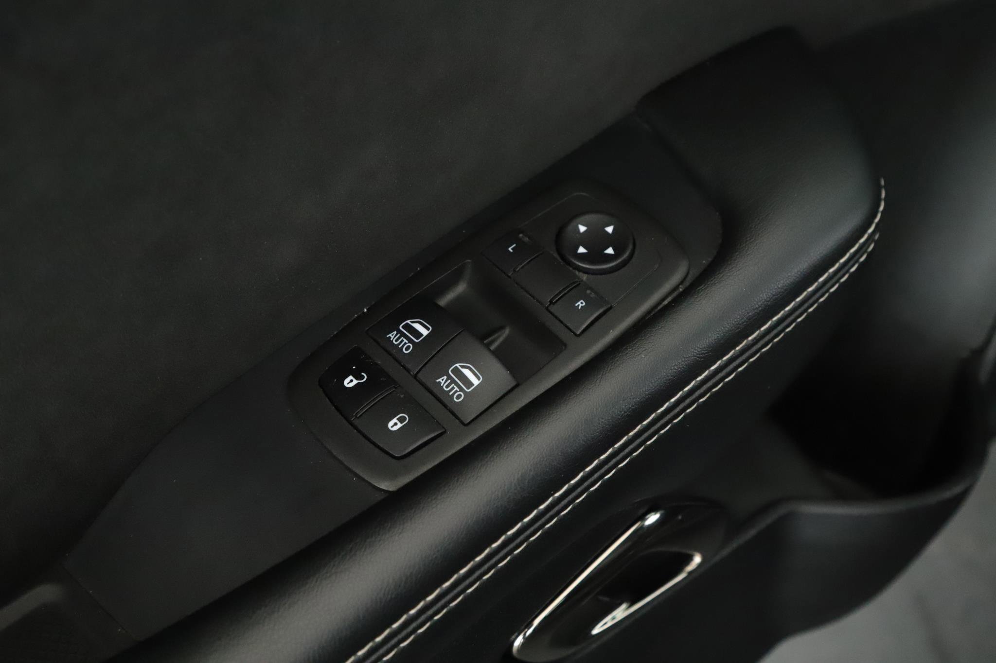 Used 2023 Dodge Challenger SRT Hellcat image 5