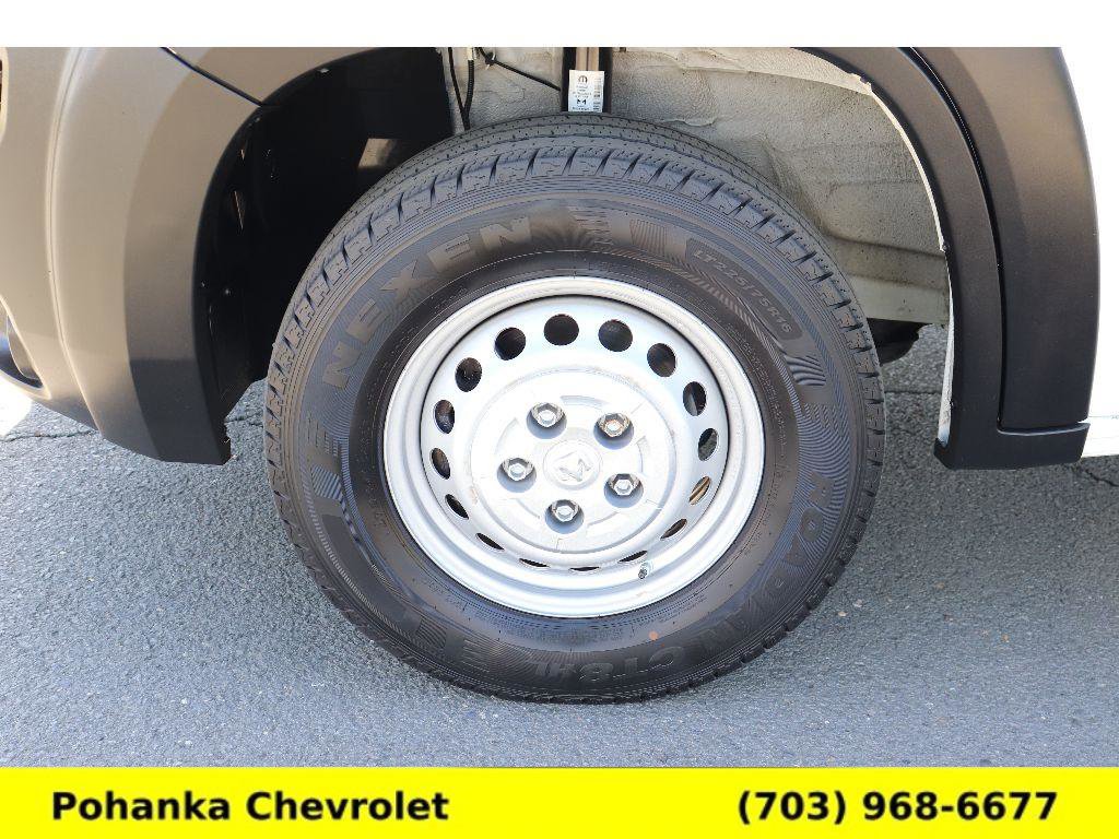 Used 2025 RAM ProMaster 2500 w/ Convenience Group FWD image 23
