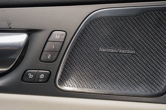 New 2026 Volvo XC60 B5 Ultra w/ Protection Package Premier image 35