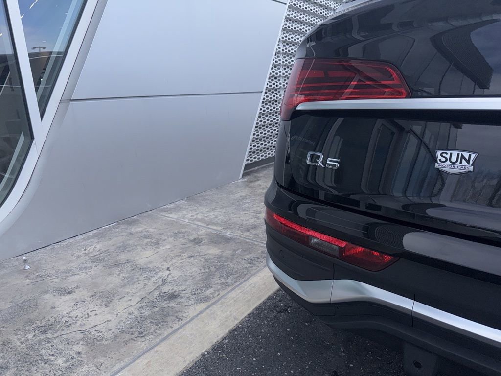 Used 2025 Audi Q5 2.0T Premium Plus w/ Premium Plus Package image 14