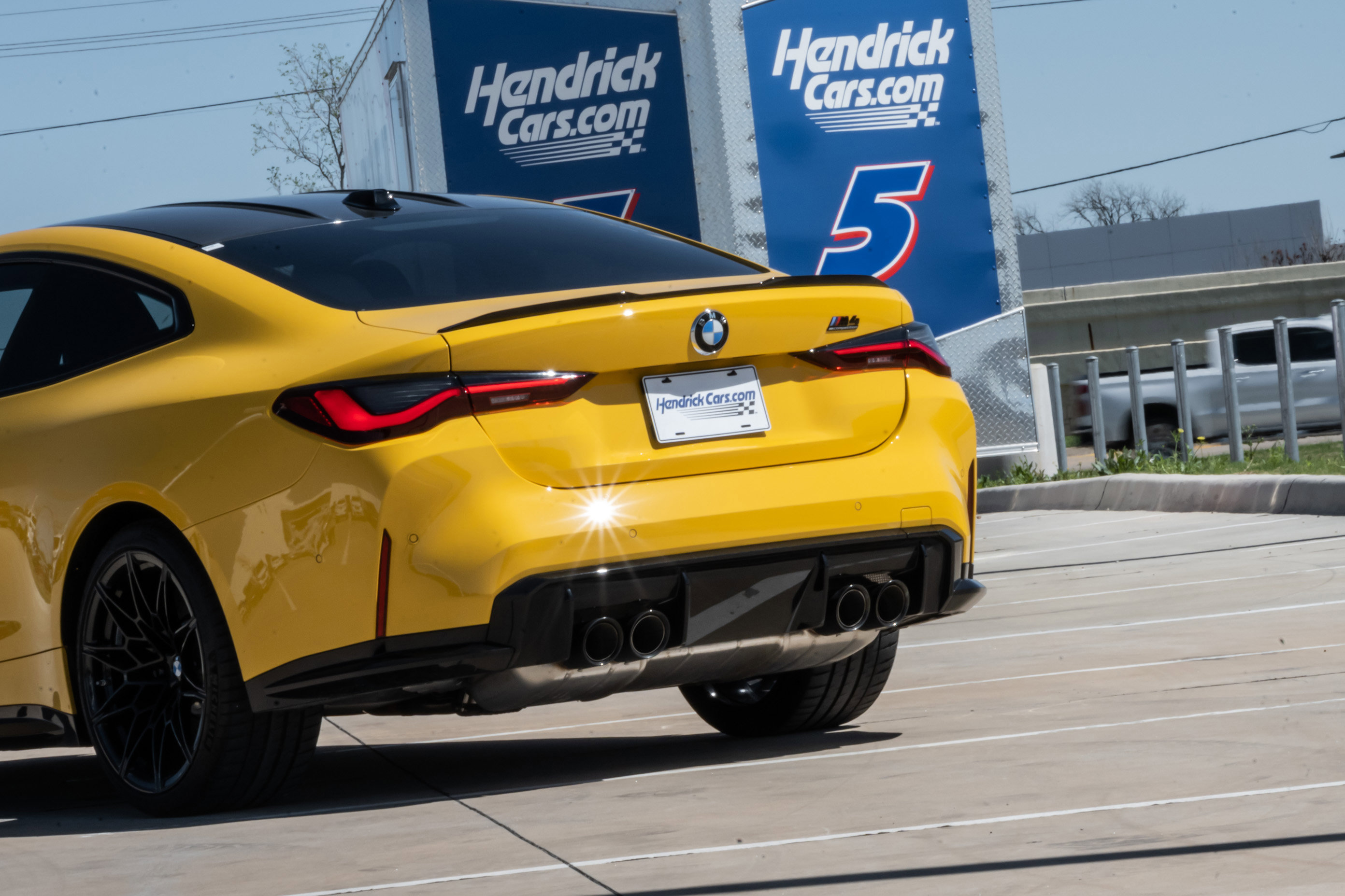 Used 2024 BMW M4 Competition w/ Executive Package RWD image 7