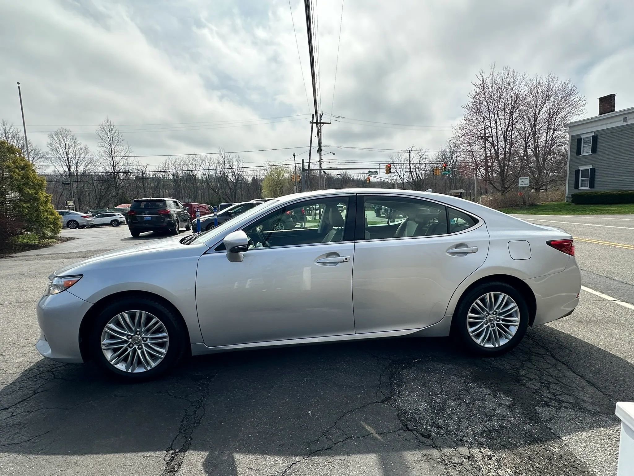 Used 2013 Lexus ES 350 w/ Luxury Pkg image 7