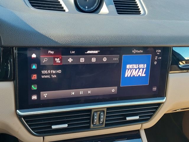 Used 2023 Porsche Cayenne Platinum Edition image 37