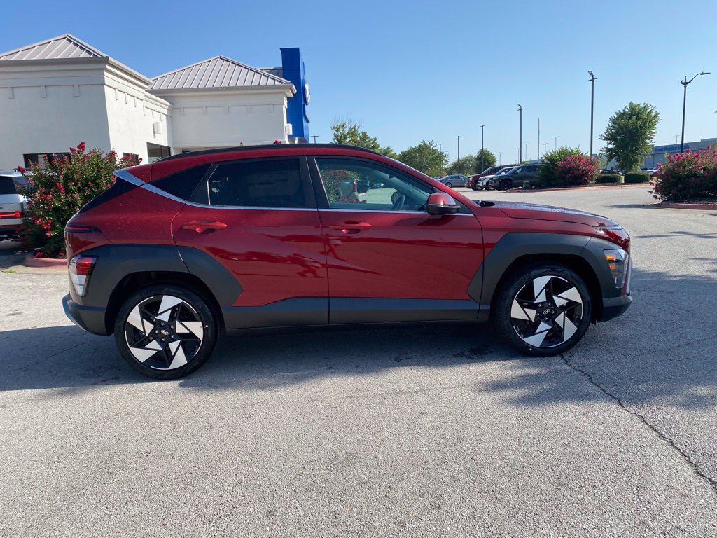 New 2026 Hyundai Kona Limited FWD image 8