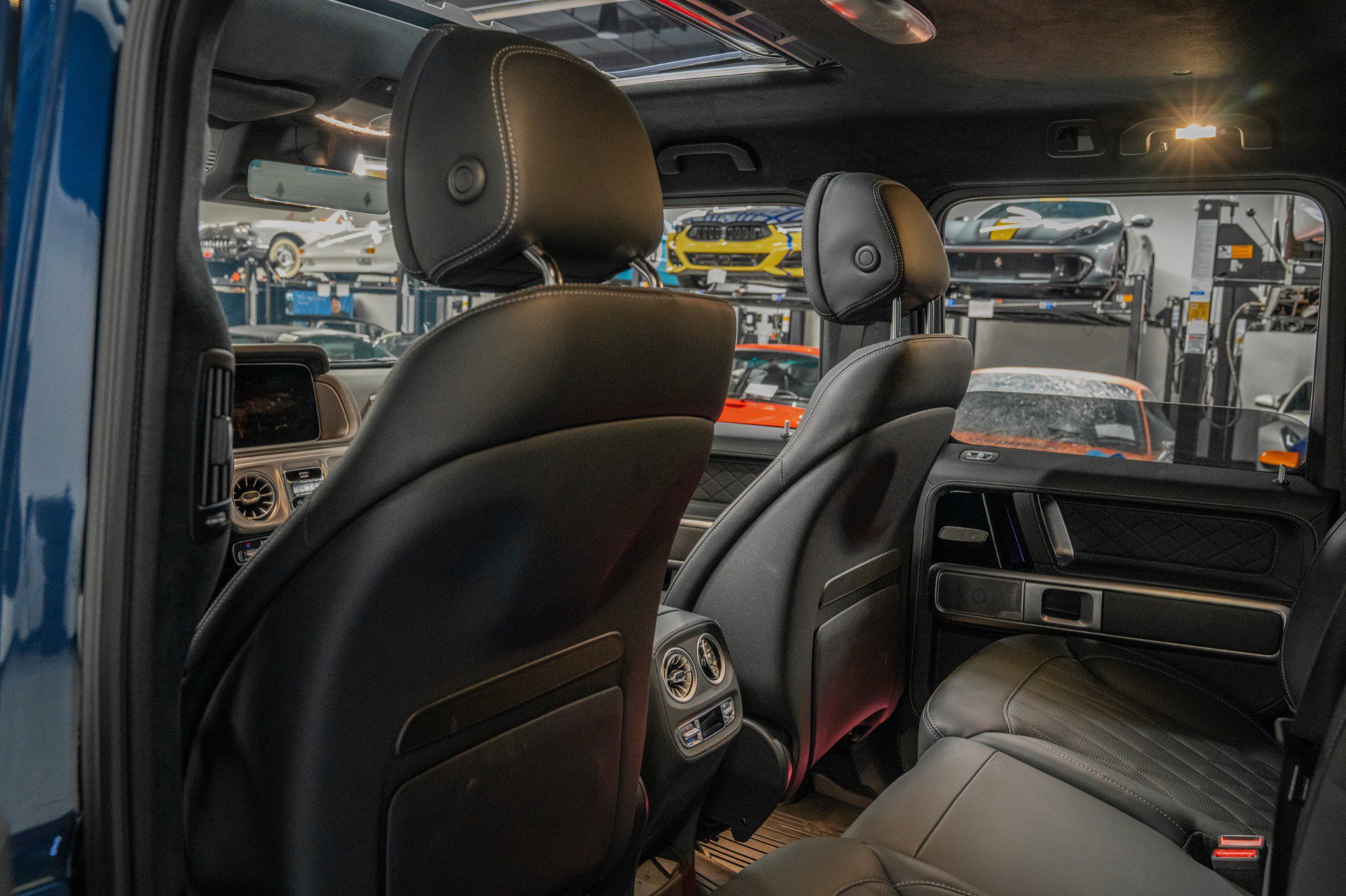 Used 2025 Mercedes-Benz G 550 image 28